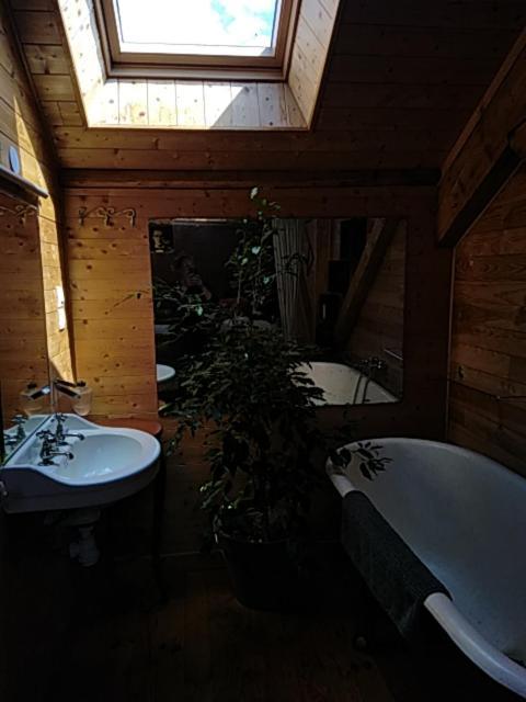 Au Coeur De Saint Agreve -Sejour Chez L'Habitant Εξωτερικό φωτογραφία